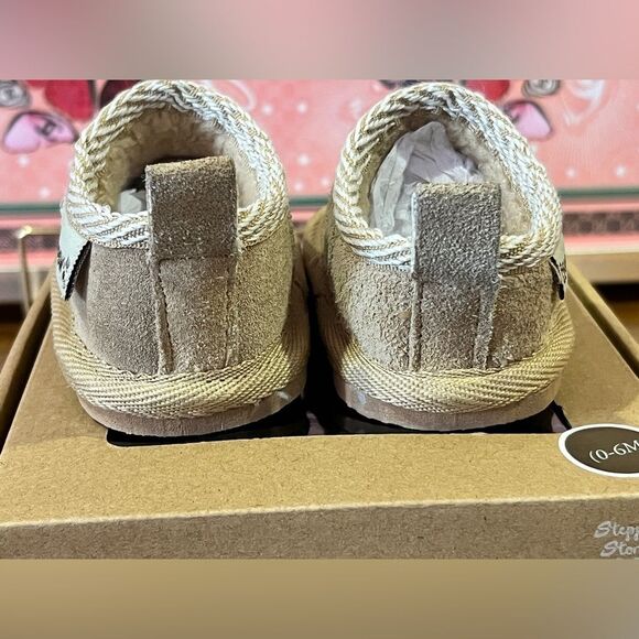 Bearpaw Real Leather infant slip on slippers size 0-6M - Picture 6 of 12